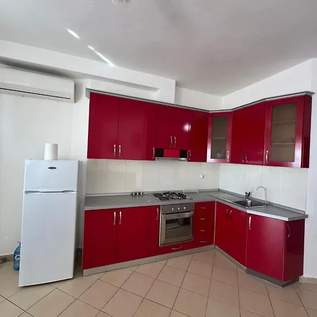 Apartamento Sunkissed Golem (Tirana)